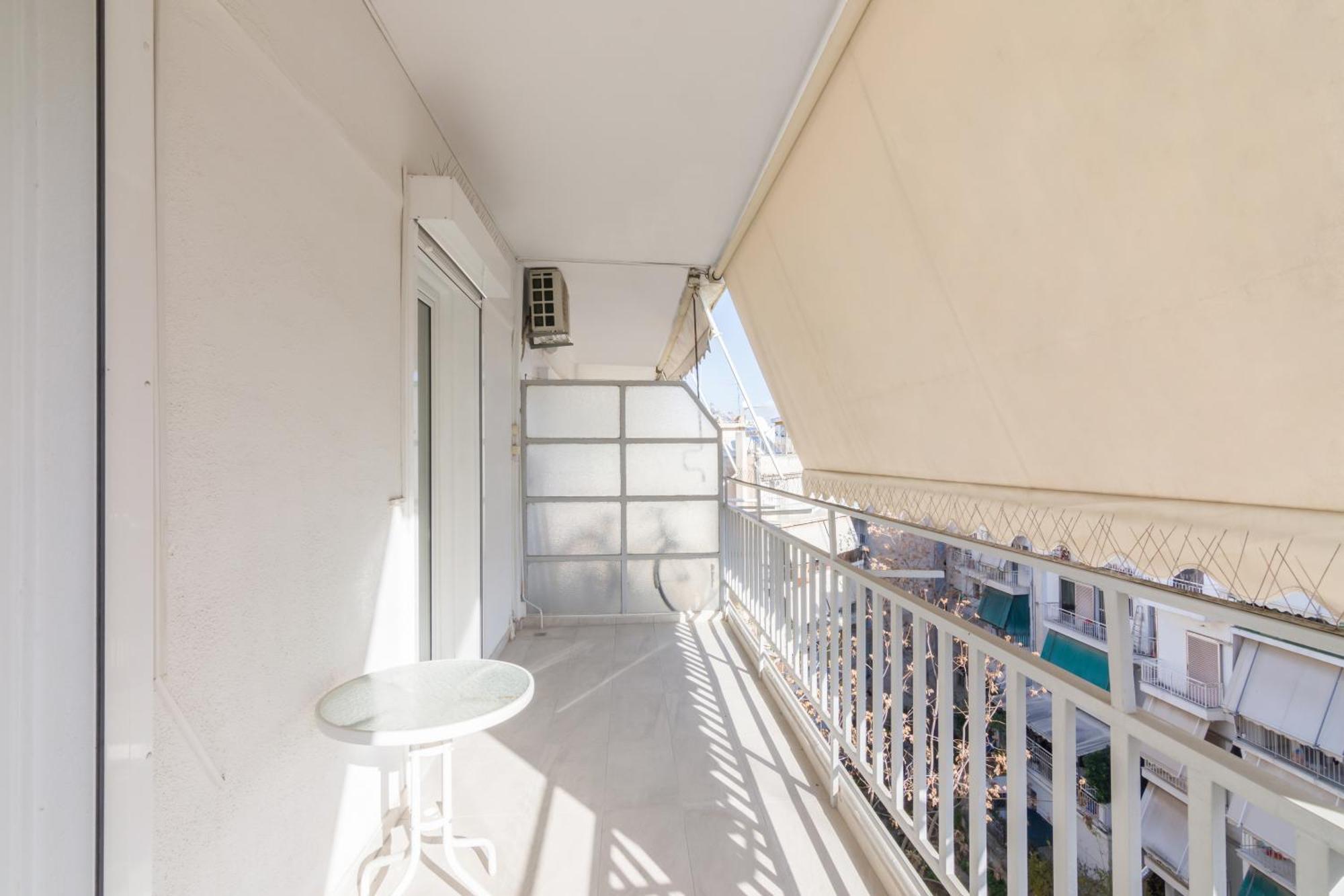 Three Bedrooms Apt In Kallithea Афины Экстерьер фото