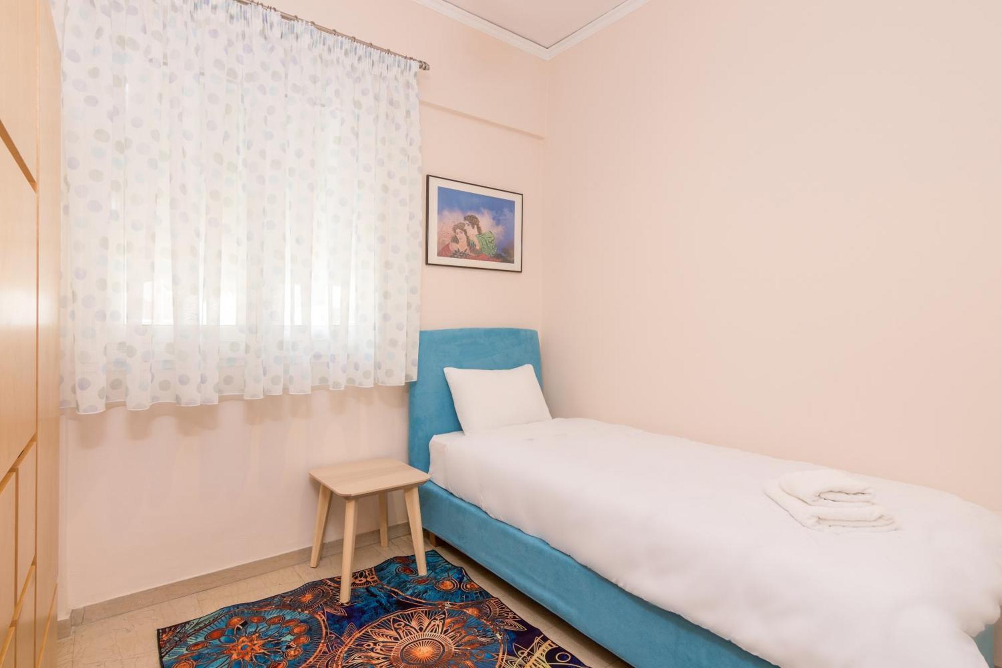 Three Bedrooms Apt In Kallithea Афины Экстерьер фото